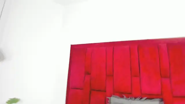 Snapshot of Samy_Grey01 chatting on 09-18-25, 10:46 Samy Grey01 online show from 09-18-25, 10:46