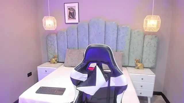 Little vel online show from 03-18-26, 05:25