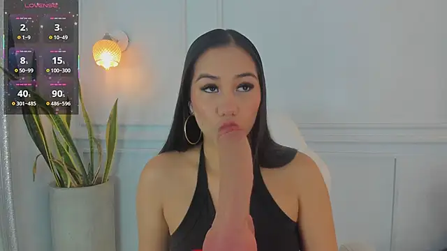 Jazmiinee online show from 11-23-25, 02:16