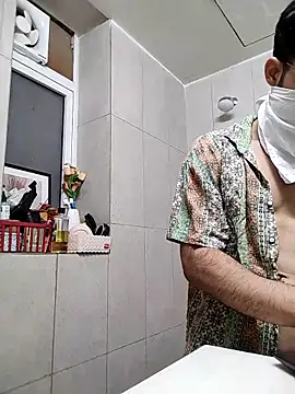 Snapshot of mrmasseur06 chatting on 05-14-26, 05:54 mrmasseur06 online show from 05-14-26, 05:54