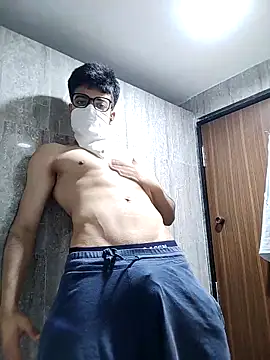 Snapshot of mrmasseur06 chatting on 04-12-26, 08:01 mrmasseur06 online show from 04-12-26, 08:01