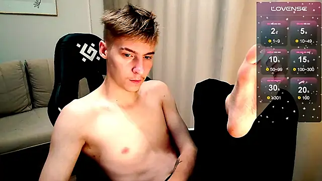 MrSexyCum4U online show from 10-28-25, 07:35