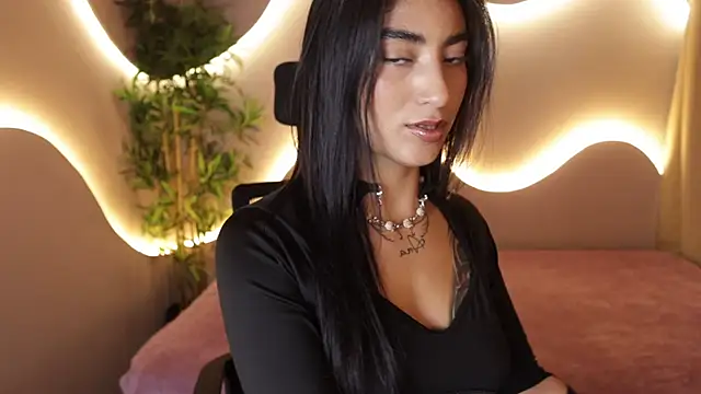 Emma and Issac online show from 03-30-26, 08:43