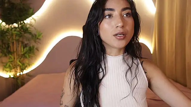 Emma and Issac online show from 03-16-26, 08:22