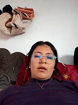 Lily-o online show from 12-19-25, 03:03