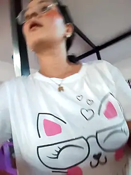 Lily-o online show from 11-14-25, 09:51