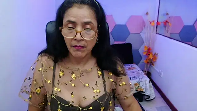 AmandaPeet online show from 09-17-25, 08:00