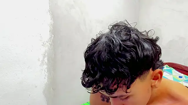 Snapshot of Damien_444 chatting on 09-18-25, 12:52 Damien 444 online show from 09-18-25, 12:52