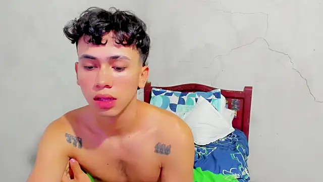 Snapshot of Damien_444 chatting on 09-14-25, 11:54 Damien 444 online show from 09-14-25, 11:54