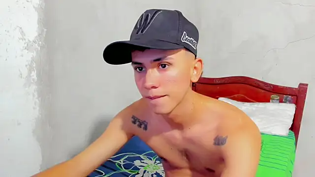 Snapshot of Damien_444 chatting on 10-01-25, 11:58 Damien 444 online show from 10-01-25, 11:58