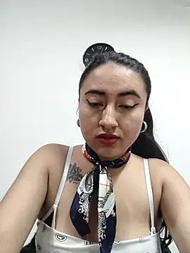 Snapshot of AMATISTA__16 chatting on 10-08-25, 12:28 AMATISTA 16 online show from 10-08-25, 12:28