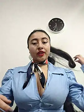 Snapshot of AMATISTA__16 chatting on 10-15-25, 12:35 AMATISTA 16 online show from 10-15-25, 12:35