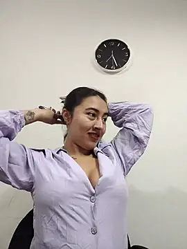Snapshot of AMATISTA__16 chatting on 10-03-25, 12:28 AMATISTA 16 online show from 10-03-25, 12:28