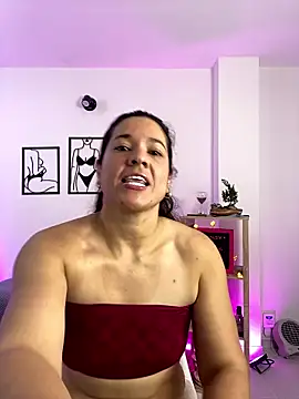 Snapshot of leiablack chatting on 01-08-26, 06:47 leiablack online show from 01-08-26, 06:47