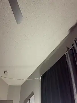 Snapshot of Triggerhappycj100 chatting on 11-05-25, 07:33 Triggerhappycj100 online show from 11-05-25, 07:33