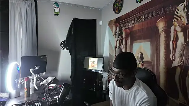 Triggerhappycj100 online show from 03-30-26, 09:11