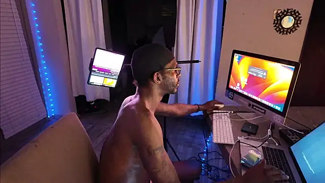 Triggerhappycj100 online show from 03-22-26, 06:04