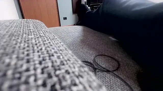 cucciolotto76 online show from 11-13-25, 08:02