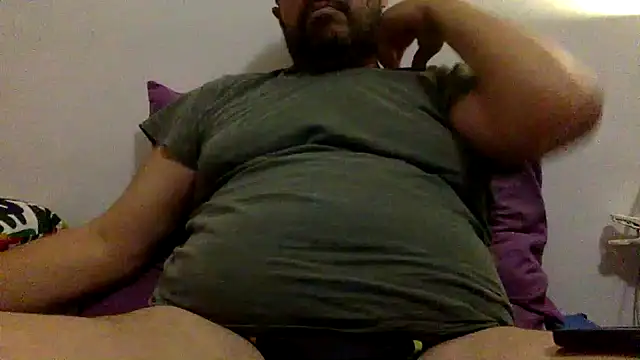 Snapshot of steve669_hot chatting on 09-18-25, 09:18 steve669 hot online show from 09-18-25, 09:18