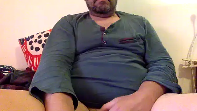Snapshot of steve669_hot chatting on 10-11-25, 06:47 steve669 hot online show from 10-11-25, 06:47