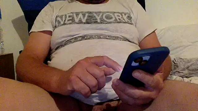 Snapshot of steve669_hot chatting on 07-19-26, 06:11 steve669 hot online show from 07-19-26, 06:11