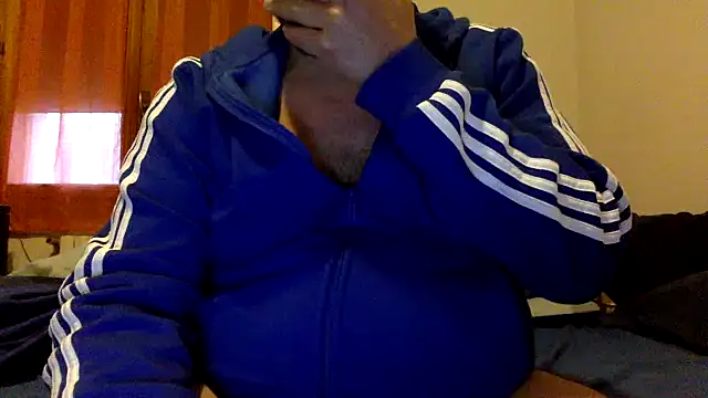 steve669 hot online show from 12-20-25, 07:44