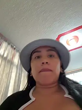 laure torres online show from 05-13-26, 02:46