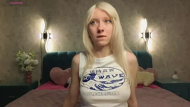 Snapshot of BubugAgaska chatting on 10-12-25, 07:15 BubugAgaska online show from 10-12-25, 07:15