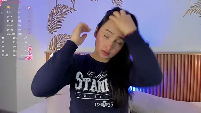 Valleriie  online show from 01-15-26, 03:04