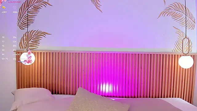 Valleriie  online show from 04-16-26, 03:35