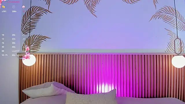 Valleriie  online show from 04-09-26, 03:40