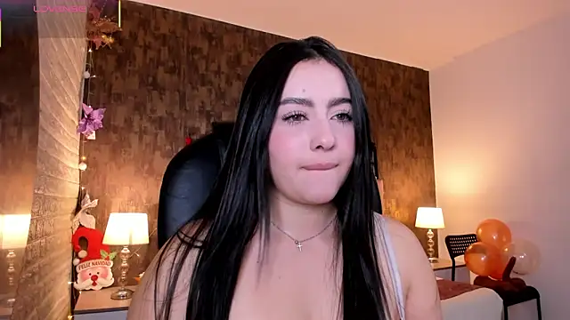 Snapshot of marian__stone chatting on 12-20-25, 07:17 marian stone online show from 12-20-25, 07:17