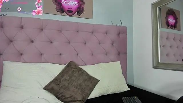 Snapshot of marian__stone chatting on 11-30-25, 05:14 marian stone online show from 11-30-25, 05:14