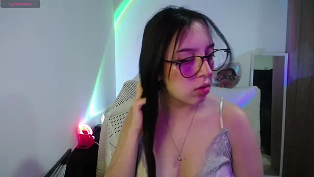 Snapshot of immisssilver chatting on 10-07-25, 01:50 immisssilver online show from 10-07-25, 01:50