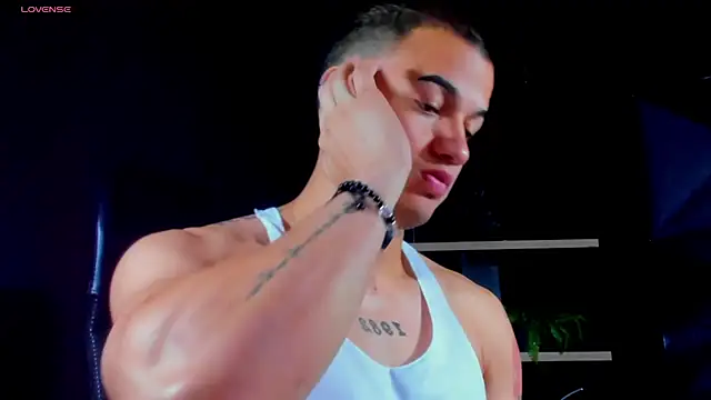 rocoo santos online show from 03-25-26, 05:34