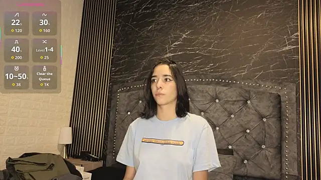 violett  golden online show from 09-10-25, 05:39