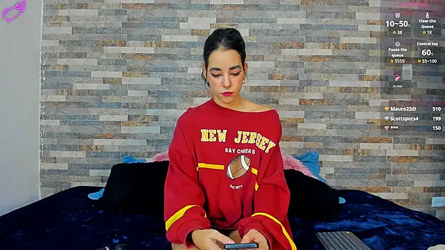 violett  golden online show from 10-07-25, 02:12