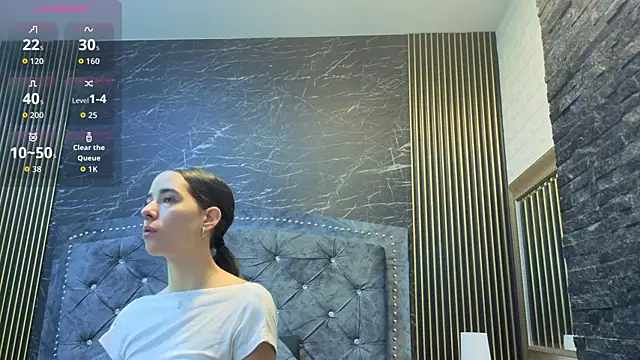 violett  golden online show from 09-23-25, 11:17