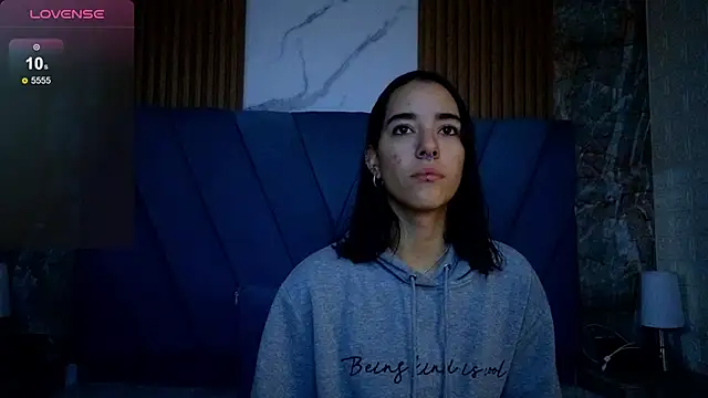 violett  golden online show from 09-27-25, 11:05