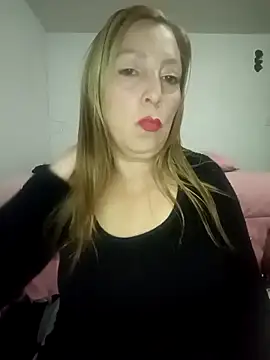 Estefania Arce online show from 12-19-25, 01:42