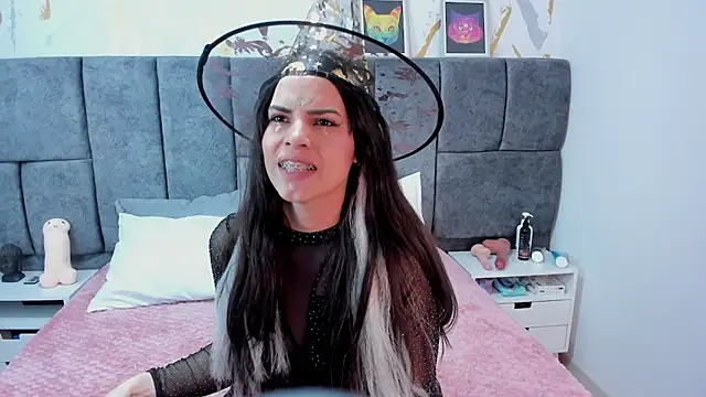 Astrid Velle online show from 11-01-25, 03:57