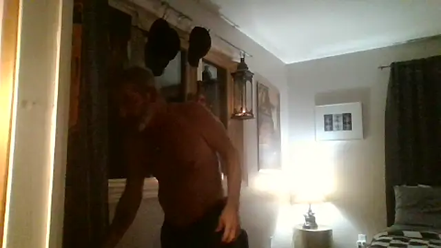 FoxnMouse online show from 09-15-25, 03:29