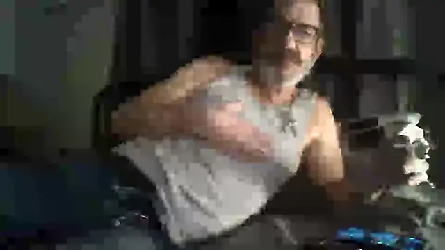 FoxnMouse online show from 09-29-25, 05:25