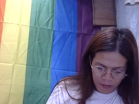 juicycum069 online show from 06-05-26, 12:04