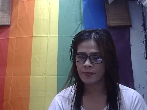 juicycum069 online show from 07-17-26, 06:43