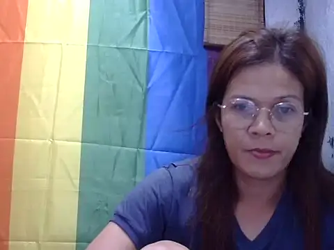 juicycum069 online show from 05-09-26, 08:34
