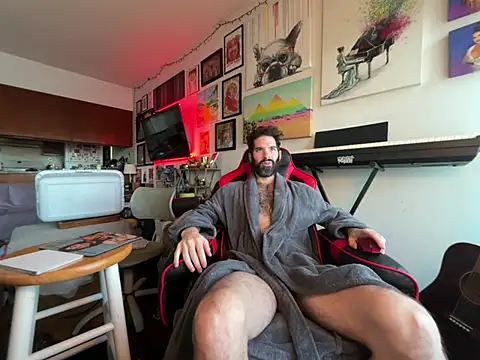 Pupscritch online show from 01-14-26, 04:21