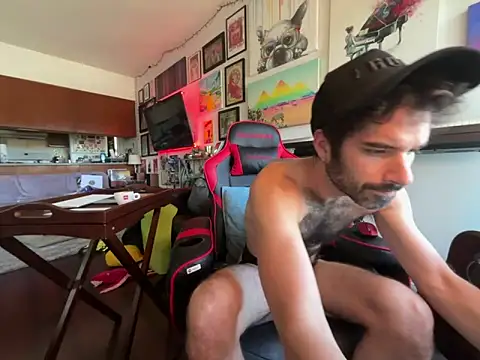 Pupscritch online show from 02-03-26, 07:41