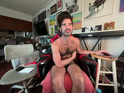 Pupscritch online show from 06-19-26, 04:57