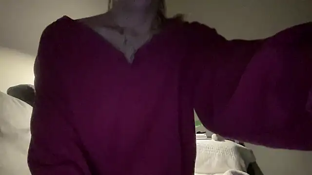 Snapshot of sweetceeme chatting on 07-09-26, 03:07 sweetceeme online show from 07-09-26, 03:07